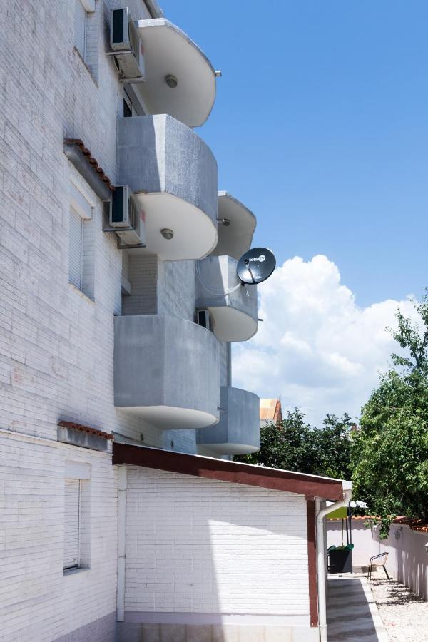 Apartments Dovana Kaštela Εξωτερικό φωτογραφία