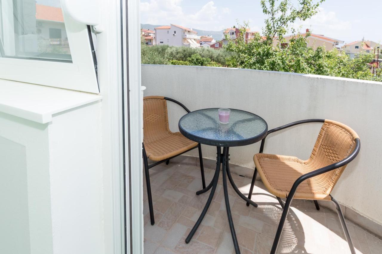 Apartments Dovana Kaštela Εξωτερικό φωτογραφία