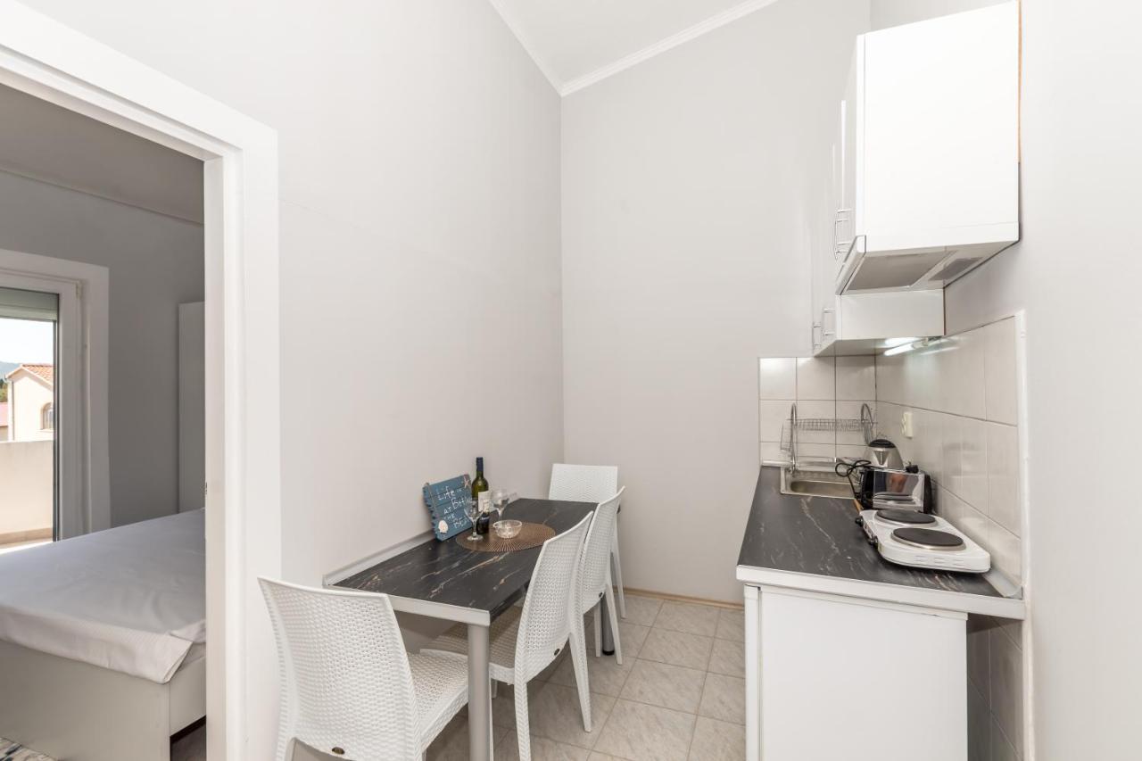 Apartments Dovana Kaštela Εξωτερικό φωτογραφία