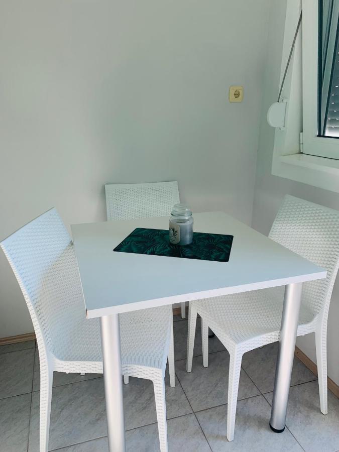 Apartments Dovana Kaštela Εξωτερικό φωτογραφία